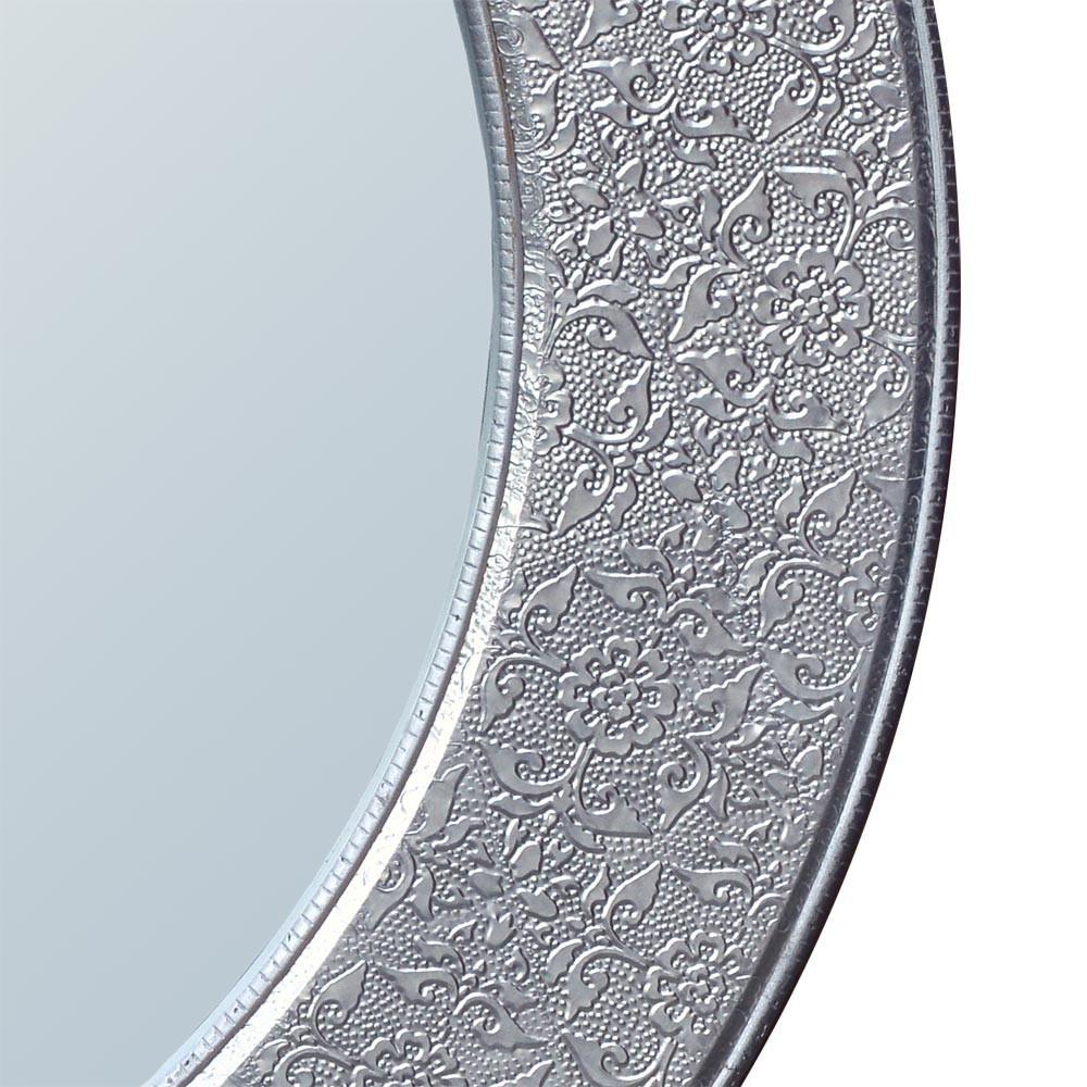 Chaandhi Kar Silver Embossed Circular Mirror Close Up R1-8228-301